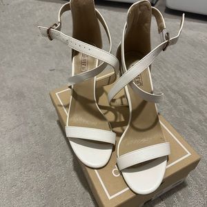 White Heels 🛍️